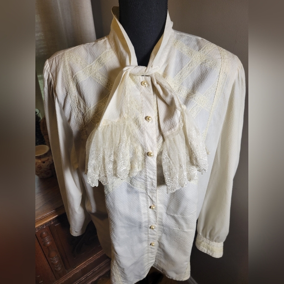 VINTAGE LADY ALEXIS COTTON BLEND VICTORIAN STYLE RUFFLE PUFF SLEEVE BLOUSE - Picture 1 of 10